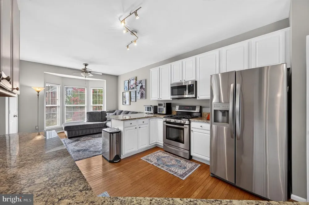 5201 BALLYCASTLE CIRCLE Alexandria, VA 22315