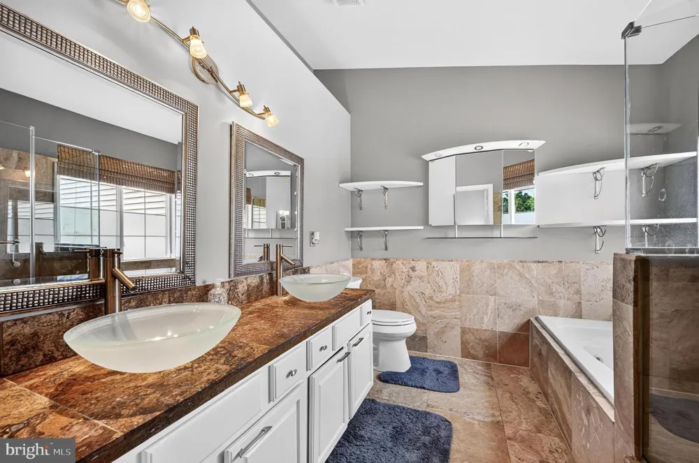 5201 BALLYCASTLE CIRCLE Alexandria, VA 22315