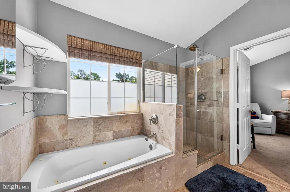 5201 BALLYCASTLE CIRCLE Alexandria, VA 22315
