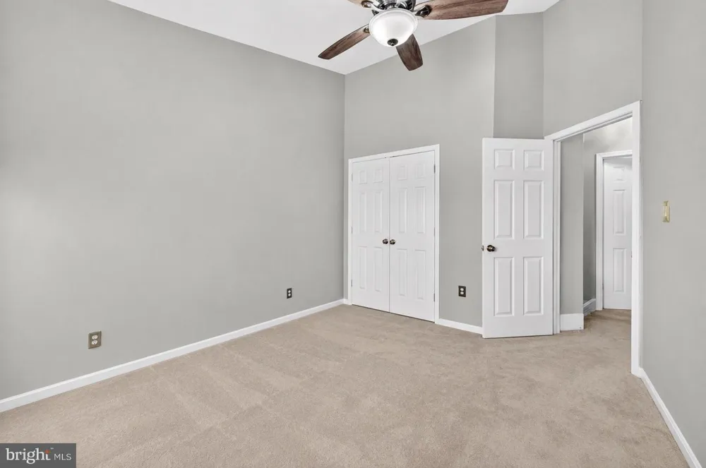 5201 BALLYCASTLE CIRCLE Alexandria, VA 22315