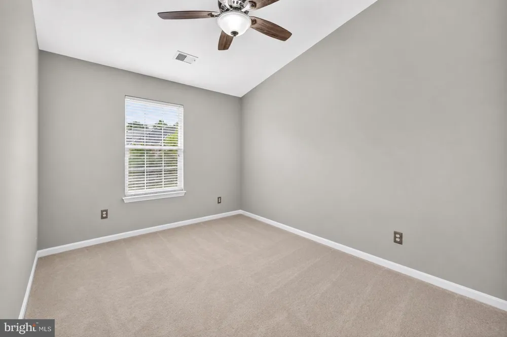 5201 BALLYCASTLE CIRCLE Alexandria, VA 22315
