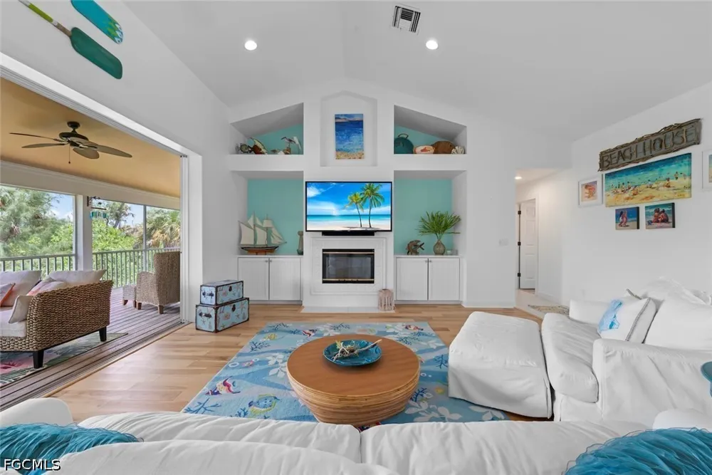 Farm Trail Sanibel, FL 33957