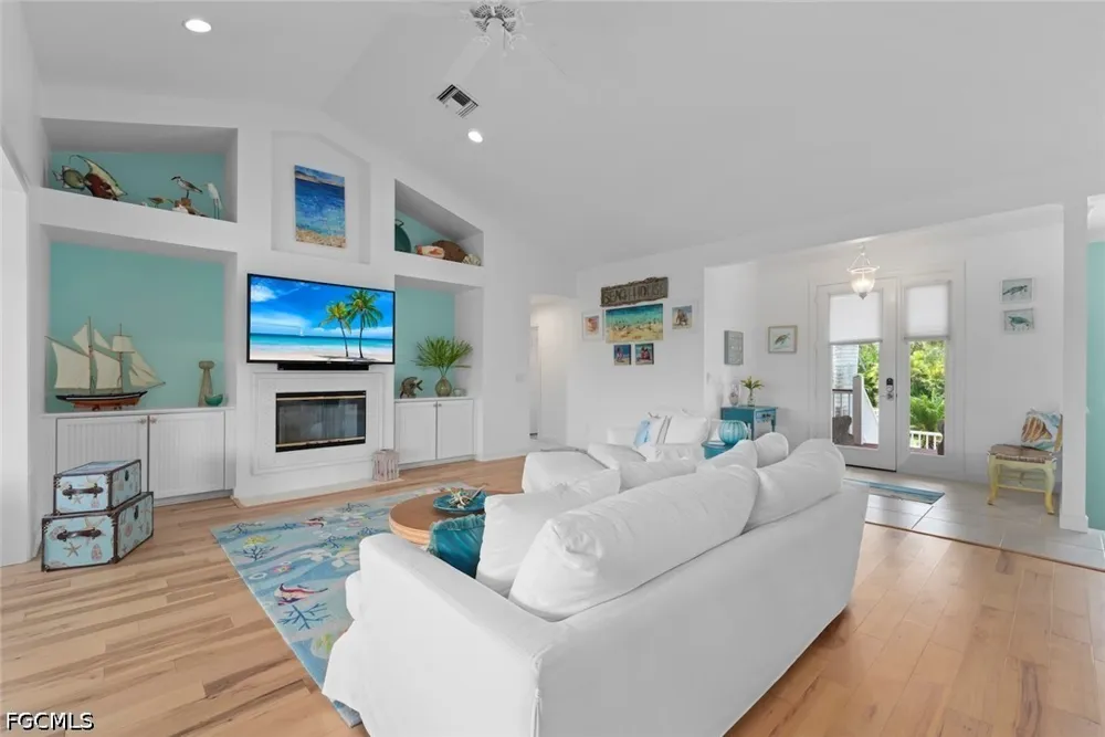 Farm Trail Sanibel, FL 33957