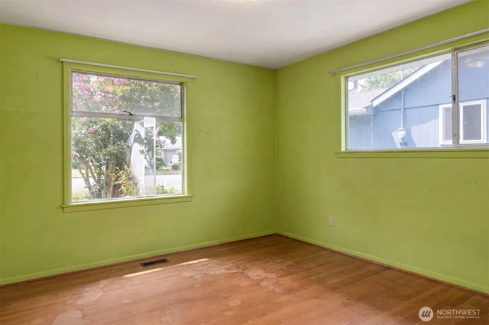 320 NE 185th Street Shoreline, WA 98155