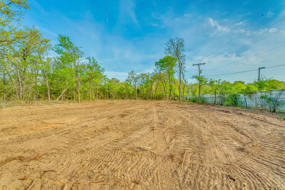 8 Delano Court Dalworthington Gardens, TX 76016