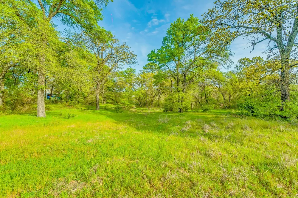 8 Delano Court Dalworthington Gardens, TX 76016