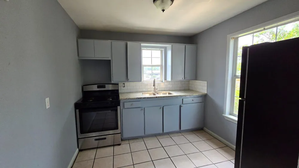 1012 Ann Street #E Pasadena, TX 77506