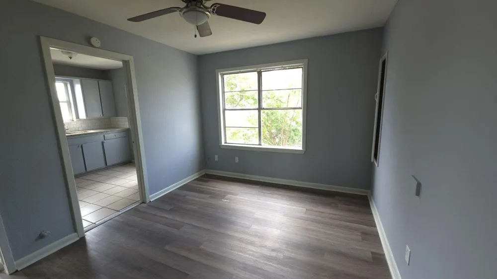 1012 Ann Street #E Pasadena, TX 77506