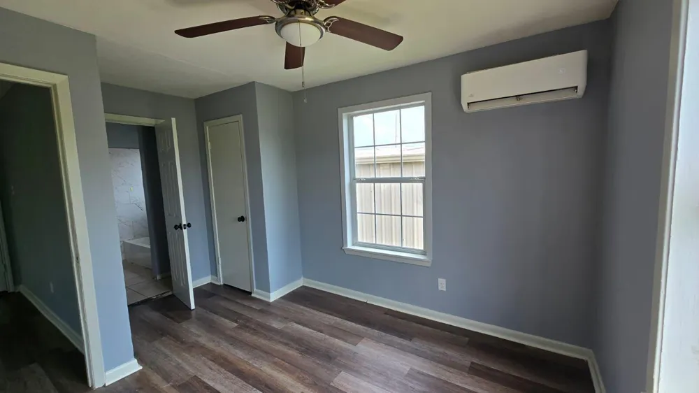 1012 Ann Street #E Pasadena, TX 77506