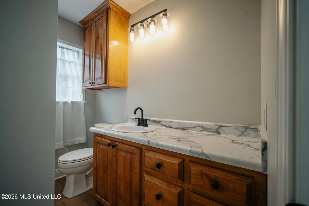 7528 Pineridge Drive Meridian, MS 39305