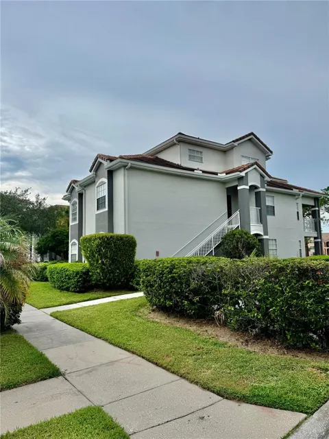 14049 FAIRWAY ISLAND DRIVE #124
