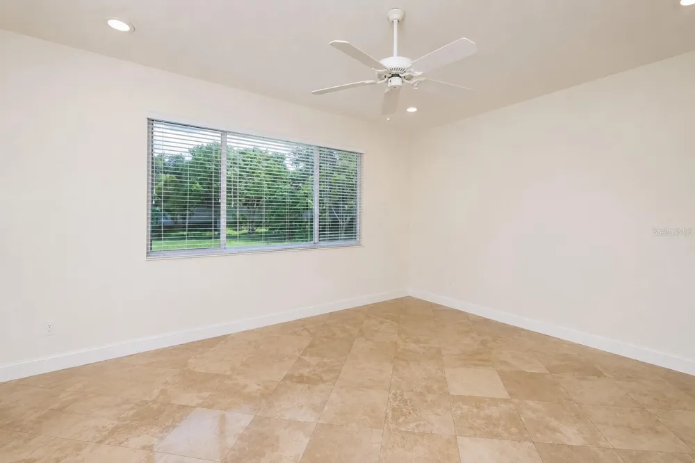 6945 74TH STREET CIRCLE E Bradenton, FL 34203