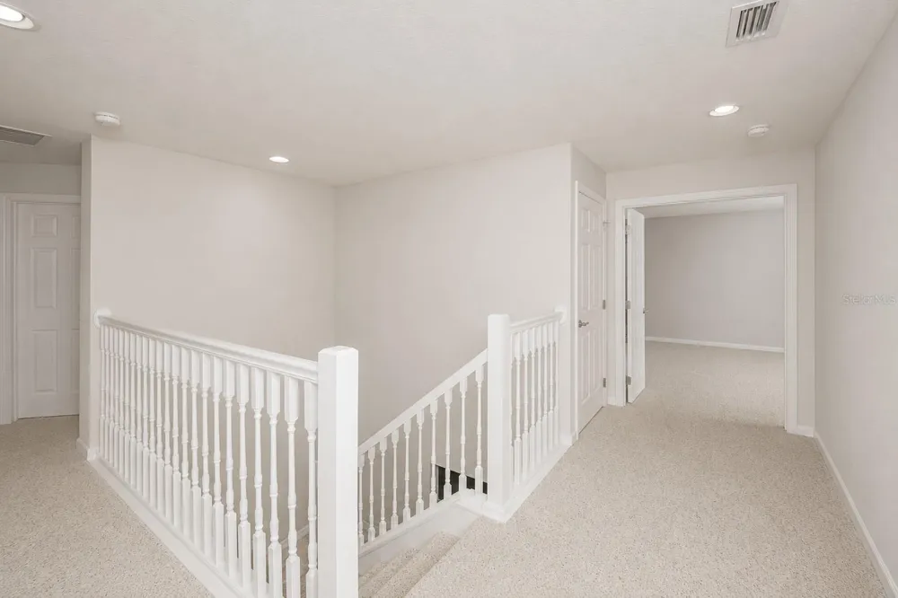 6945 74TH STREET CIRCLE E Bradenton, FL 34203