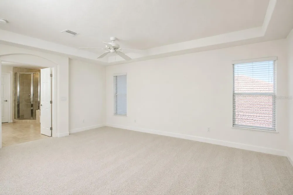 6945 74TH STREET CIRCLE E Bradenton, FL 34203