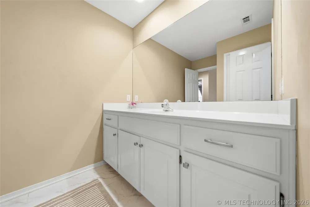 9152 E 103rd Street Tulsa, OK 74133
