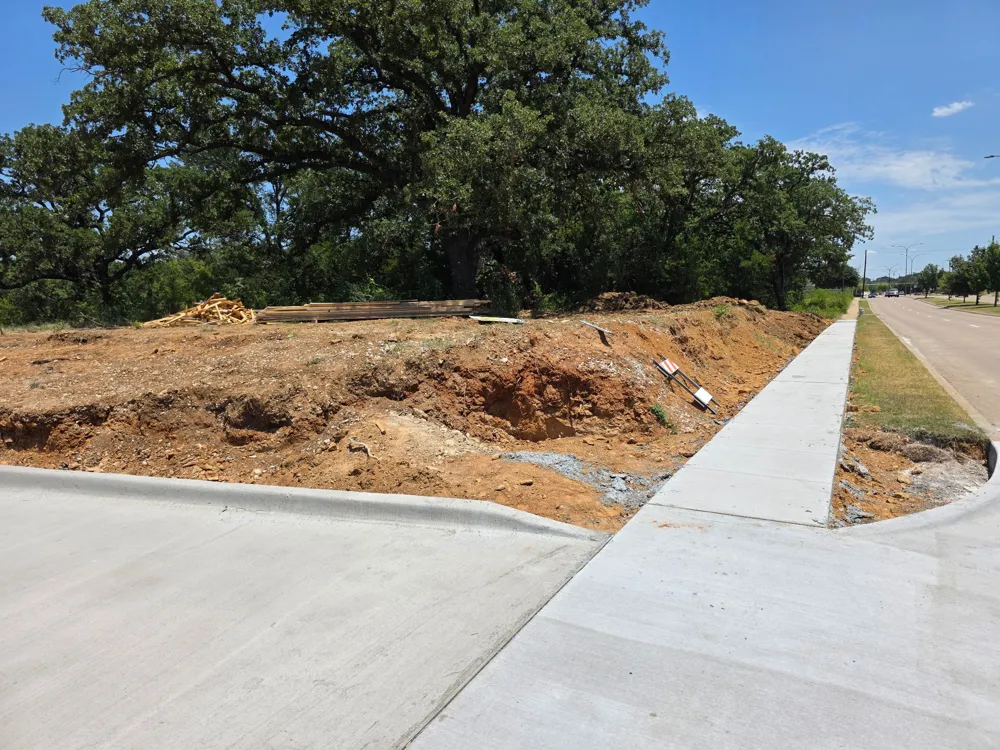 1 Elkhorn Drive Dalworthington Gardens, TX 76016