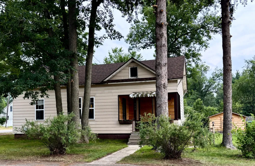 520 7th Street Baldwin, MI 49304