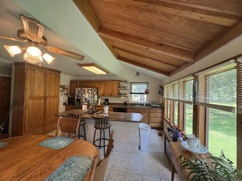 576 Vandagriff Rd McMinnville, TN 37110