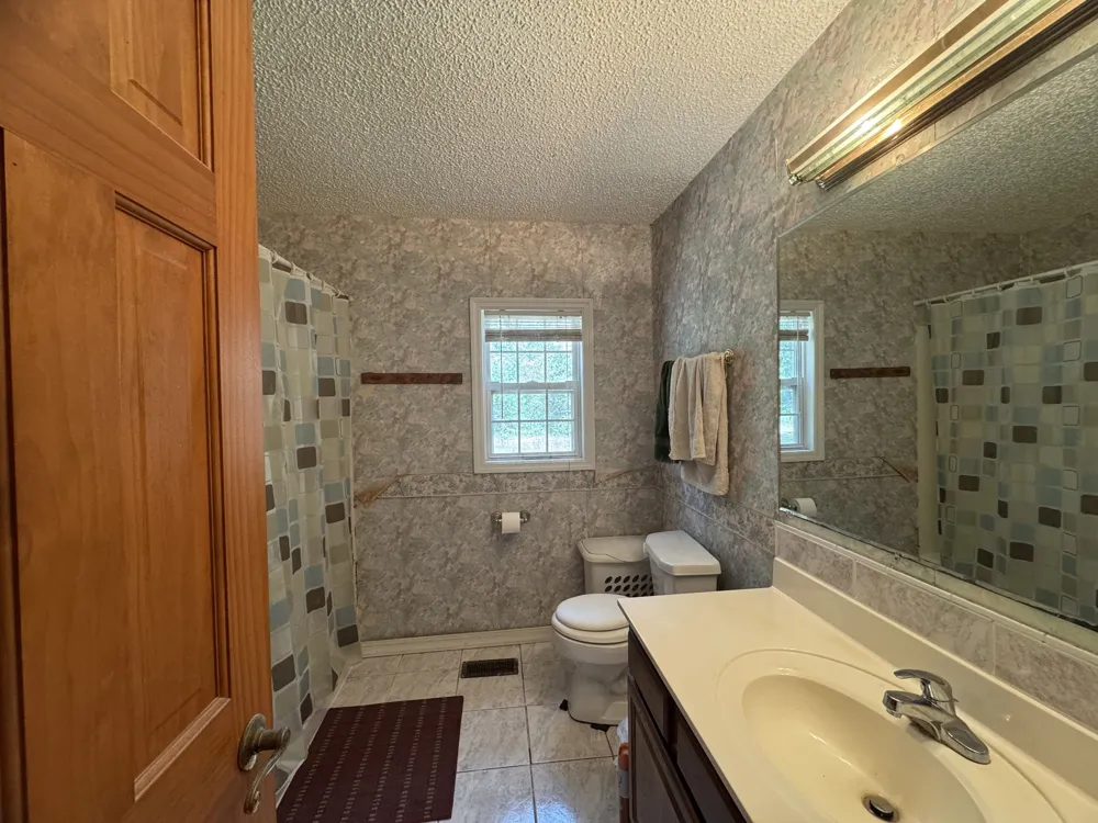 576 Vandagriff Rd McMinnville, TN 37110