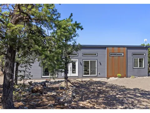 2772 Carefree Way