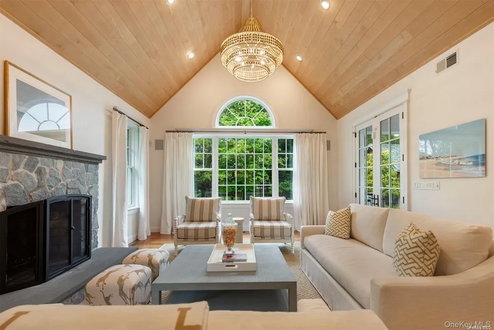 5 Anthony Lane Quogue, NY 11959