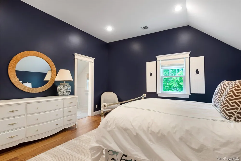 5 Anthony Lane Quogue, NY 11959