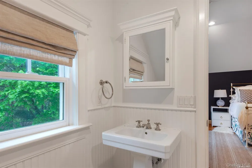 5 Anthony Lane Quogue, NY 11959