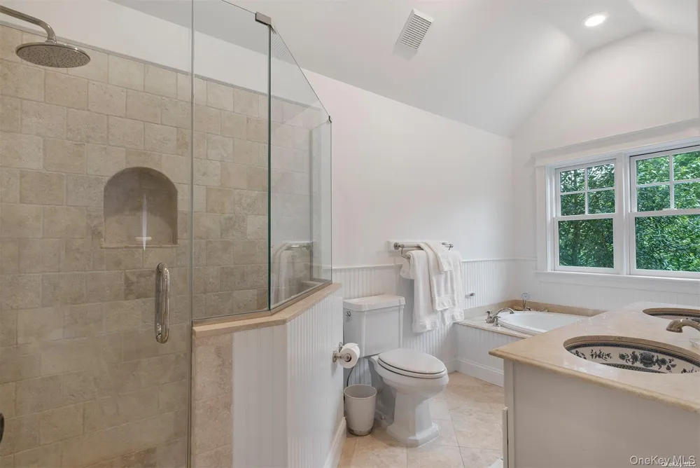 5 Anthony Lane Quogue, NY 11959