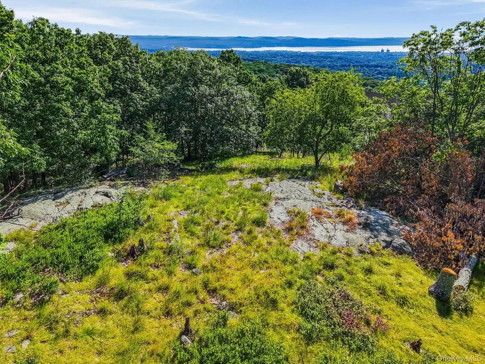29 High Mountain Road Pomona, NY 10970