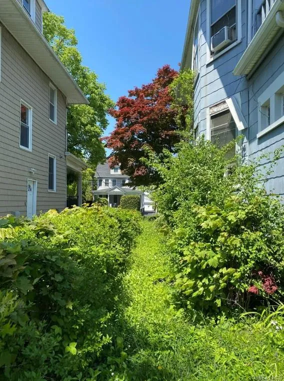 196 Elm Street New Rochelle, NY 10805