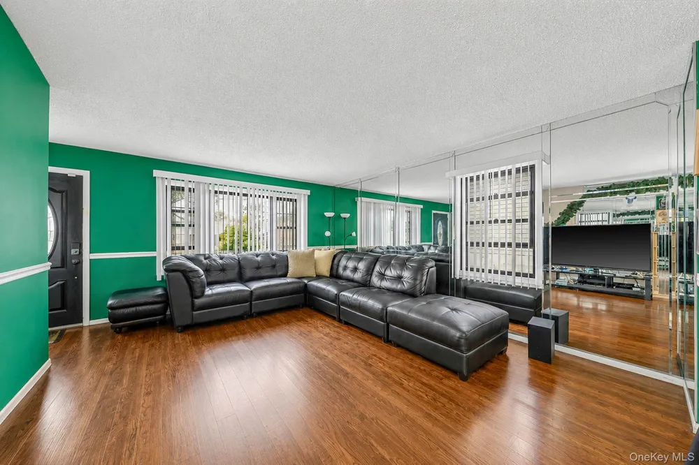 13331 127th Street South Ozone Park, NY 11420