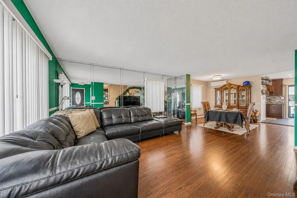 13331 127th Street South Ozone Park, NY 11420