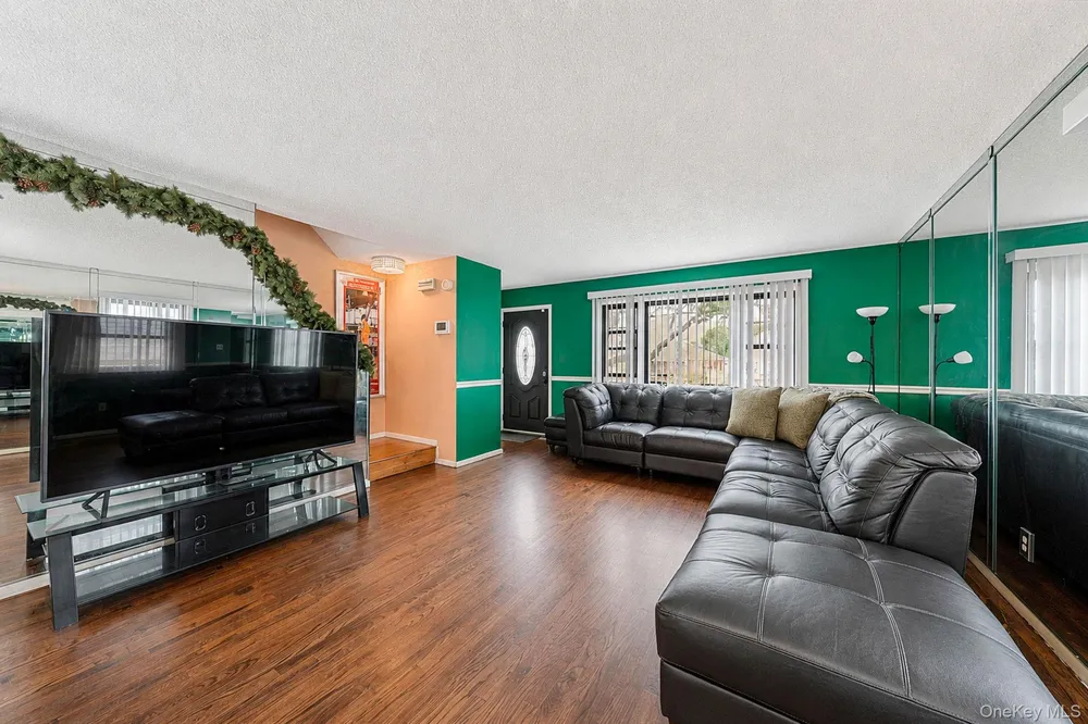 13331 127th Street South Ozone Park, NY 11420