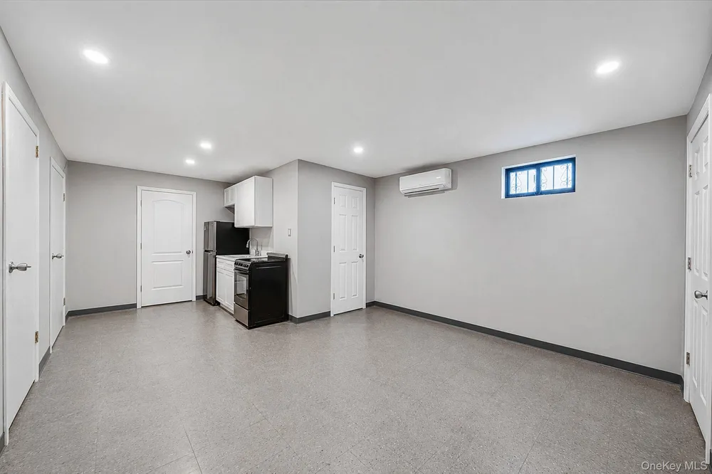 13331 127th Street South Ozone Park, NY 11420