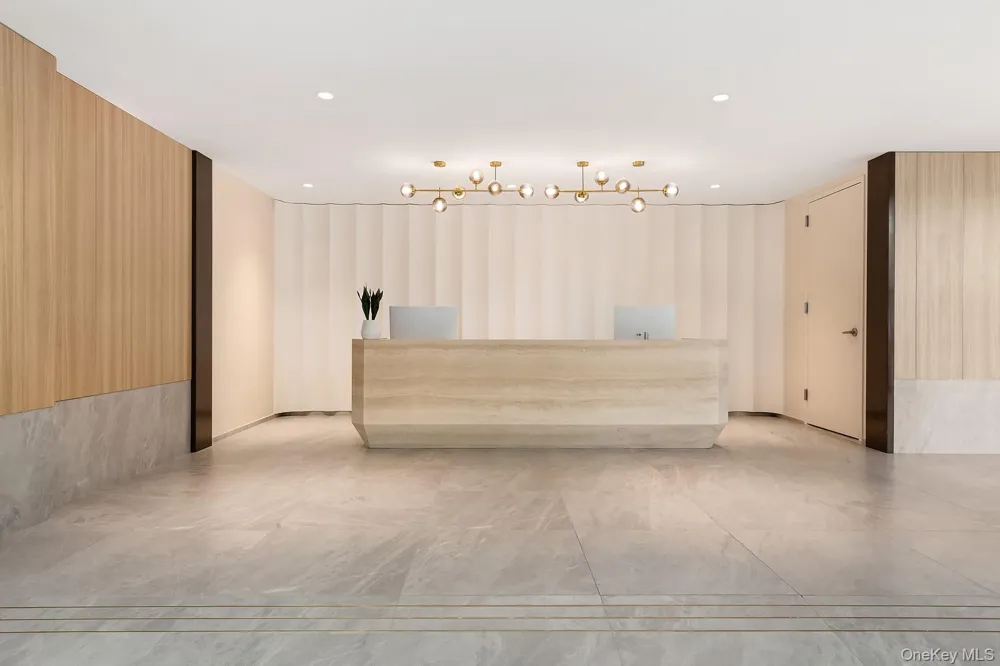 30-55 Vernon Boulevard #9J Astoria, NY 11102