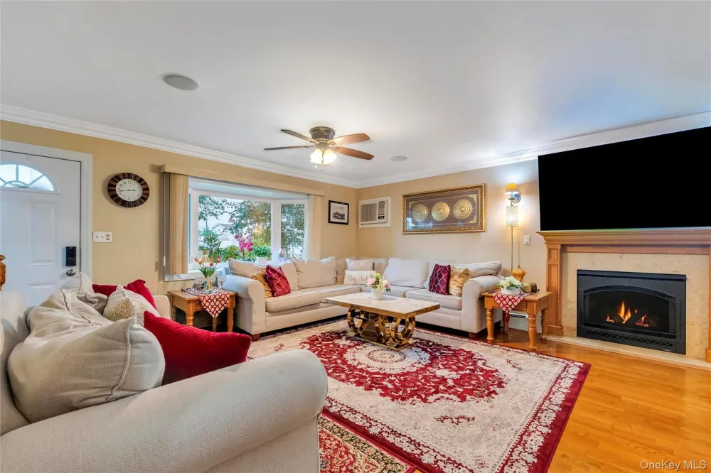 2362 6th Street East Meadow, NY 11554