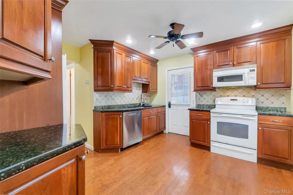 2362 6th Street East Meadow, NY 11554