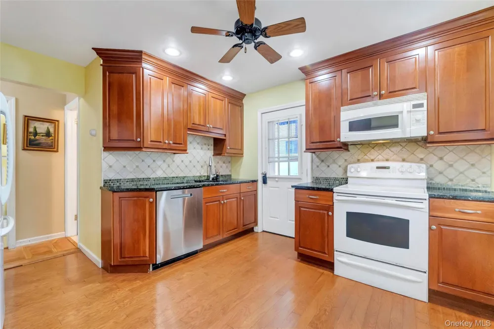 2362 6th Street East Meadow, NY 11554