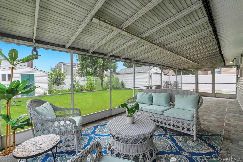 2362 6th Street East Meadow, NY 11554