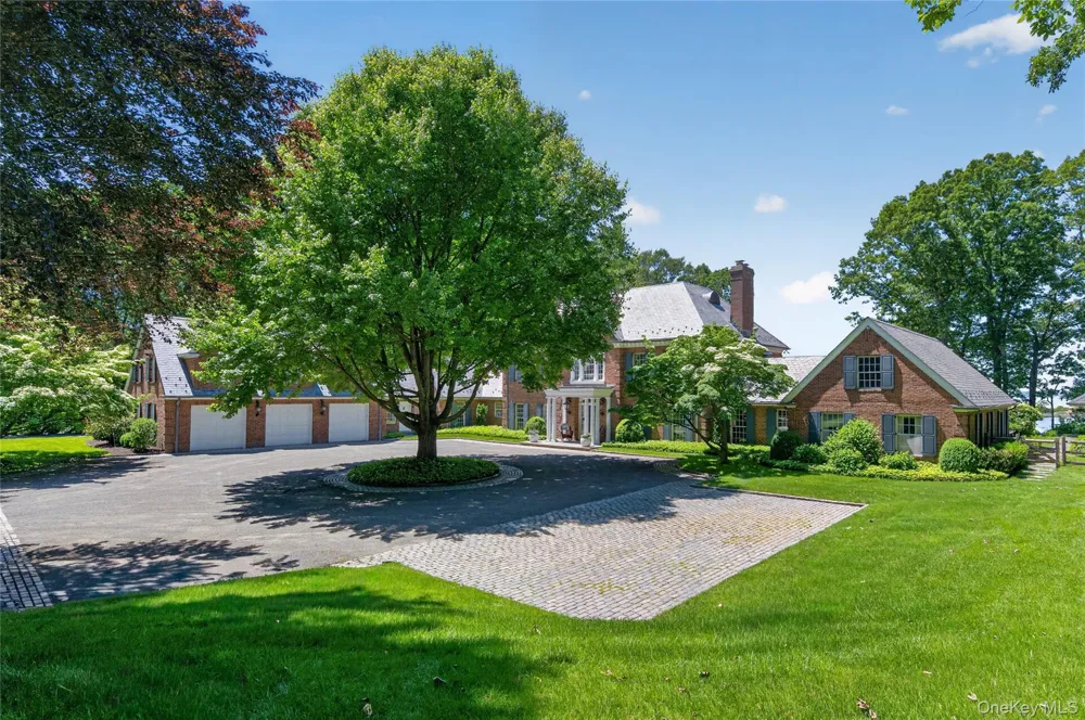 2 Lands End Road Locust Valley, NY 11560