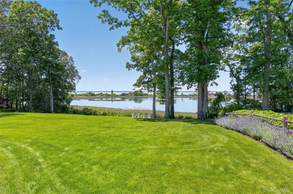 2 Lands End Road Locust Valley, NY 11560
