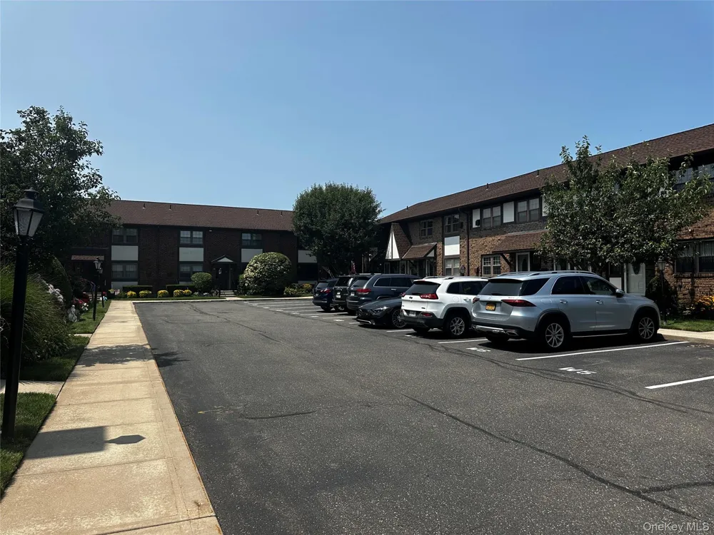 445 Mariners Way Copiague, NY 11726