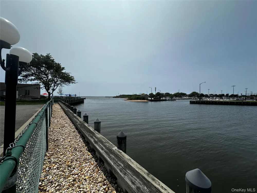445 Mariners Way Copiague, NY 11726