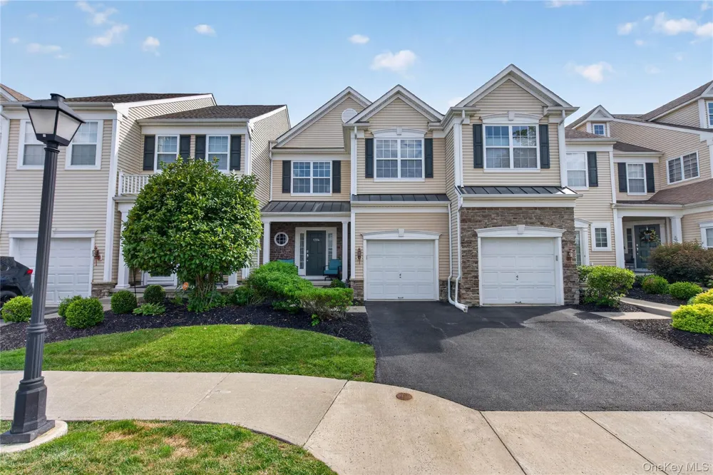 30 Banbury Way #1204 Newburgh, NY 12550