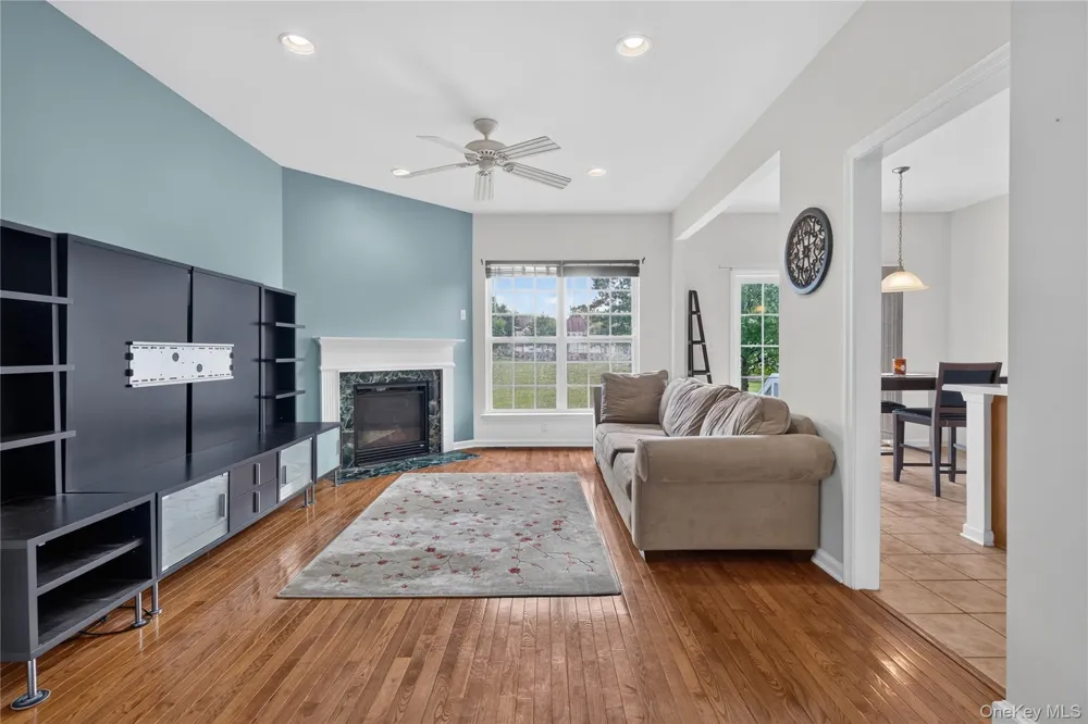 30 Banbury Way #1204 Newburgh, NY 12550