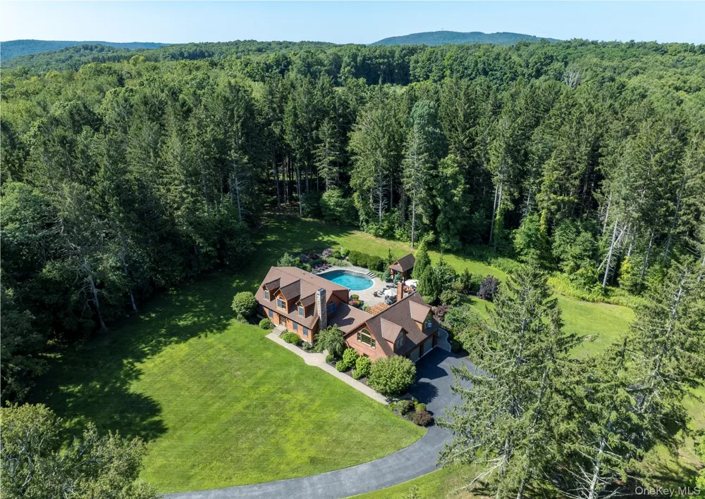 536 Camby Road Verbank, NY 12585