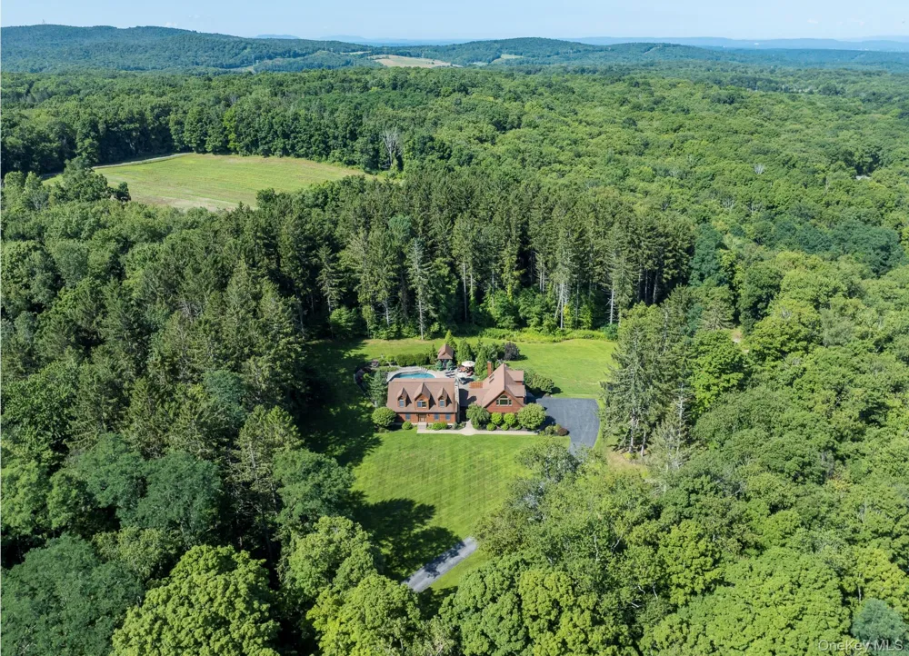 536 Camby Road Verbank, NY 12585