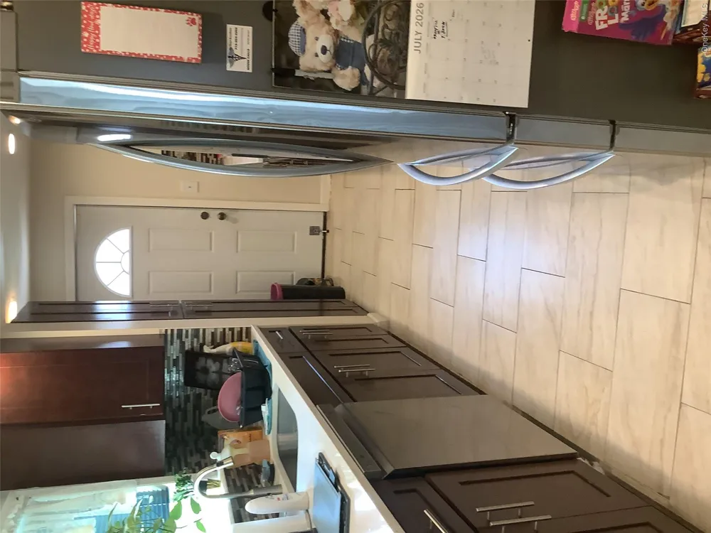 3 Taylor Court Staten Island, NY 10310