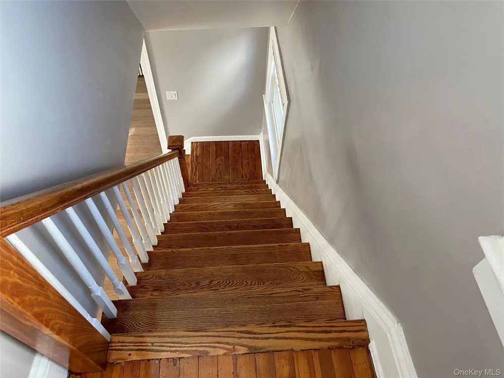 3 Taylor Court Staten Island, NY 10310