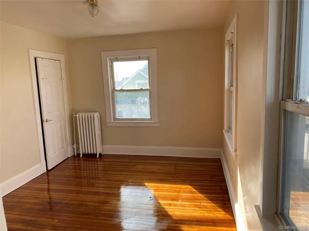 3 Taylor Court Staten Island, NY 10310